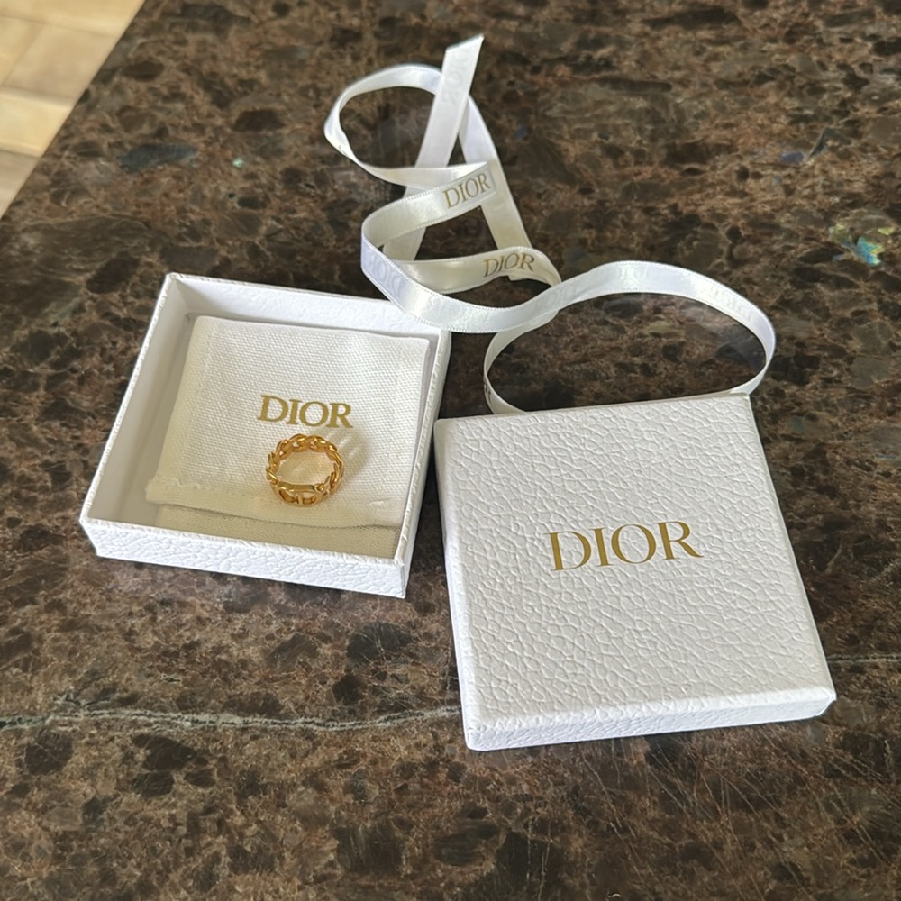 Dior Gold Chain Link 'CD' Logo Ring - Picture 3 of 7